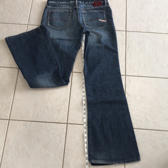 Parasuco Italian denim.blue wash with frosted fades. Beautiful fit and wash. - Picture 13 of 15